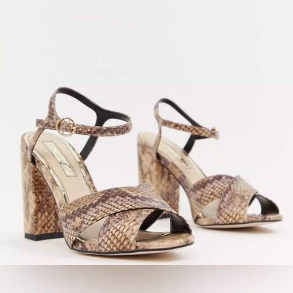 Miss Selfridge Block Heel Sandals - Picture 3 of 5